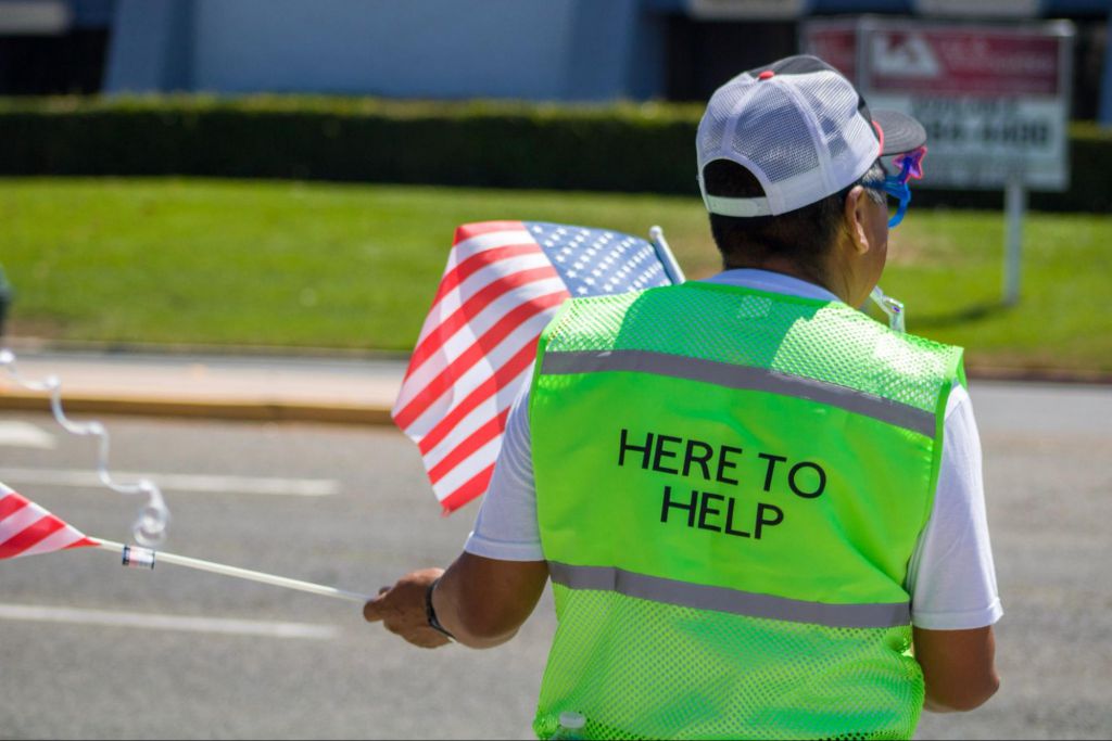 Nonprofit salary for volunteer coordinators